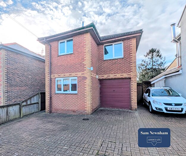 3 Bedroom Detached House For Sale In Mitchells Road, Ryde, PO33