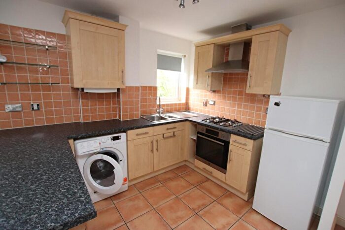 2 Bedroom Flat For Sale In Silver Street, Reading, RG1