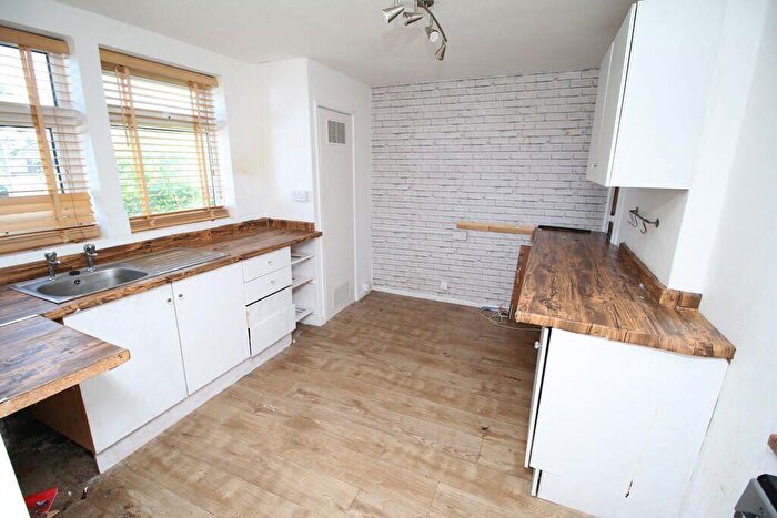 3 Bedroom Semi-Detached House For Sale In Scholfield Road, Keresley End, Coventry, Warwickshire, CV7