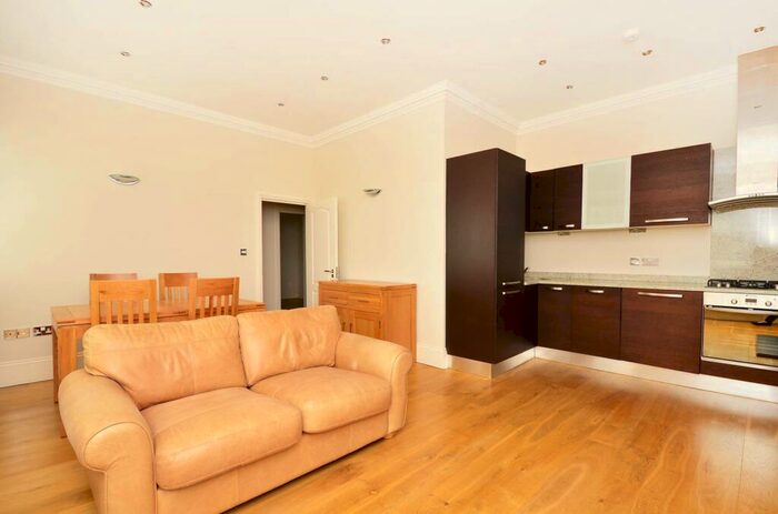 2 Bedroom Flat To Rent In Balls Pond Road, Dalston, London, N1