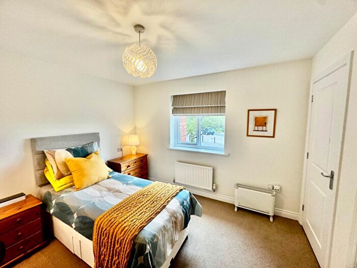 3 Bedroom End Of Terrace House For Sale In Neptune Road, Wellingborough, NN8