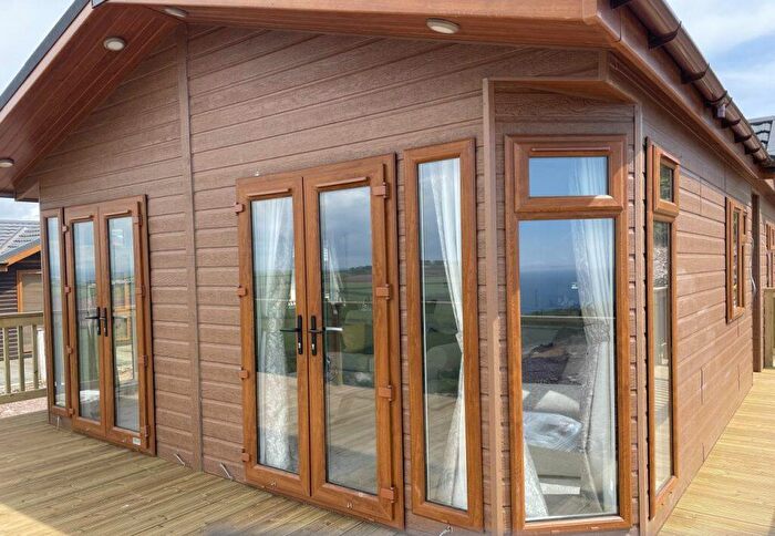 3 Bedroom Lodge For Sale In Whitsand Bay Fort Holiday Park, PL10