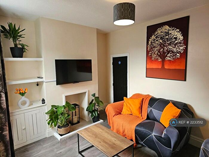 3 Bedroom Terraced House To Rent In Tredworth Road, Gloucester, GL1