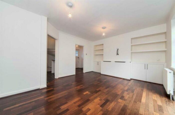 3 Bedroom Terraced House To Rent In Creswick Walk, Hampstead Garden Suburb, NW11