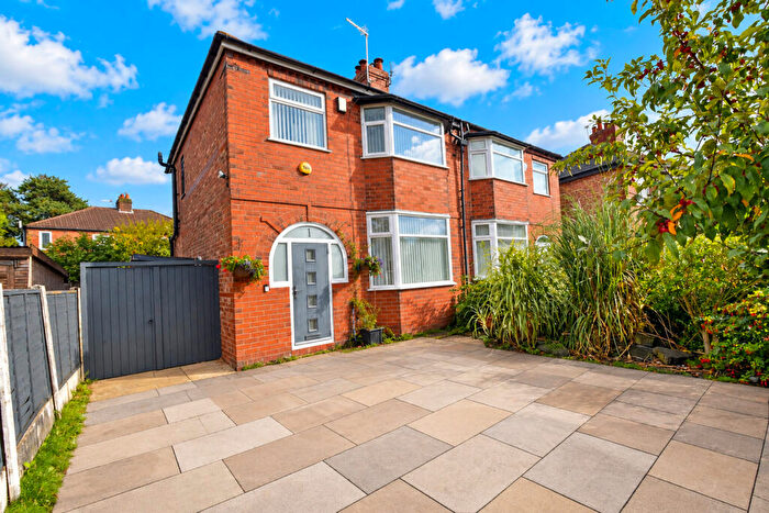 3 Bedroom Semi-Detached House For Sale In Devon Road, Flixton, Manchester, M41