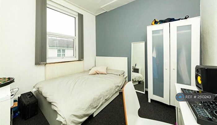 6 Bedroom Terraced House To Rent In Lewes Road, Brighton, BN2