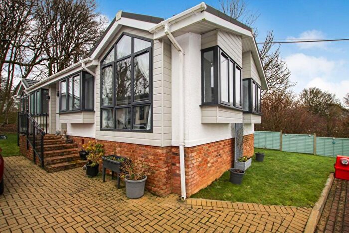 2 Bedroom Bungalow For Sale In Yeomans Way, Maidstone, ME17