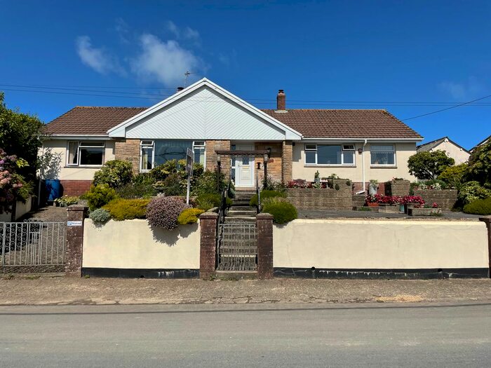 4 Bedroom Detached Bungalow For Sale In Woolsery, Bideford, EX39
