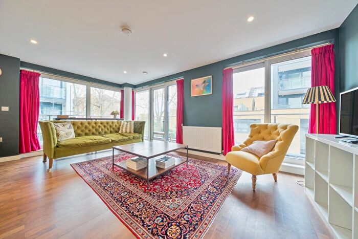 2 Bedroom Duplex To Rent In Wharf Street Deptford, SE8