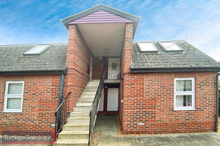 2 Bedroom Flat To Rent In Prince Andrew Court, Cambridge, CB4