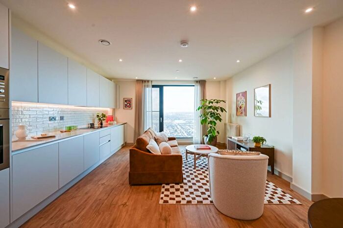 1 Bedroom Flat To Rent In The Eades, Selborne Road, Walthamstow, E17