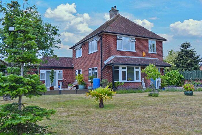 4 Bedroom Detached House For Sale In Main Road, Besthorpe, NG23