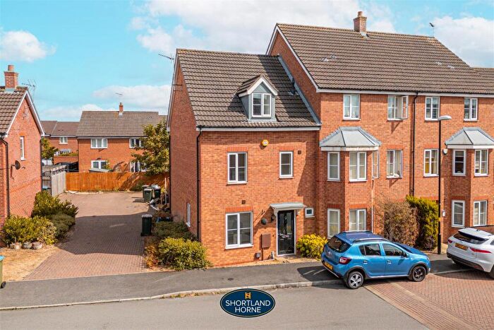 4 Bedroom Semi Detached House To Rent In Shropshire Drive, Stoke Village, Coventry, CV3
