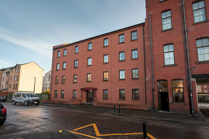 2 Bedroom Flat To Rent In Restalrig Drive, Restalrig, Edinburgh, EH7