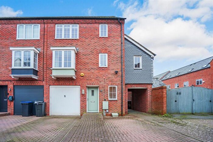4 Bedroom End Of Terrace House For Sale In Pipistrelle Drive, Market Bosworth, CV13