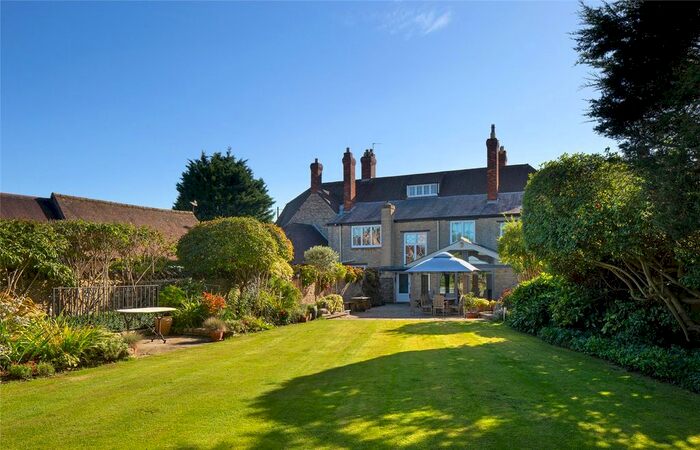 6 Bedroom Property For Sale In Stoke Lyne Road, Stratton Audley, Bicester, Oxfordshire, OX27