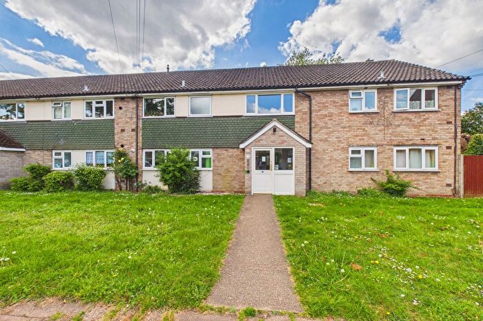 1 Bedroom Flat For Sale In Tongham Road, Aldershot, Hampshire, GU12