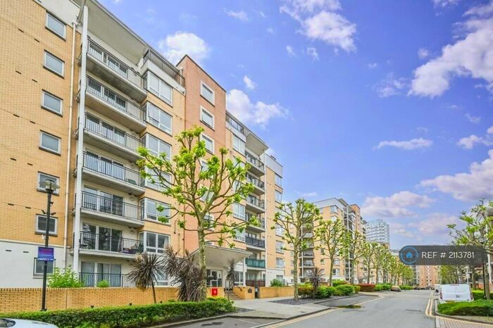 2 Bedroom Flat To Rent In Newport Avenue, London, E14