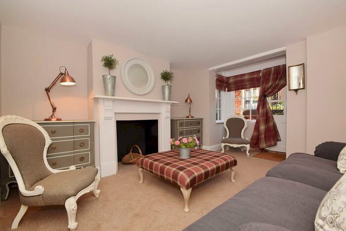 6 Bedroom Terraced House To Rent In Marston Street, OX4