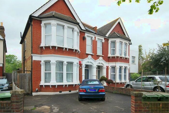 2 Bedroom Flat To Rent In Bargery Road, Catford, SE6
