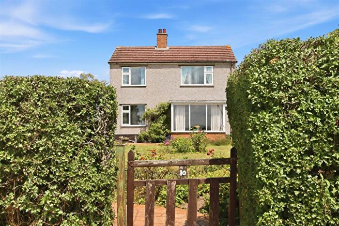 3 Bedroom Detached House For Sale In Grove Road, Brimington, Chesterfield, S43