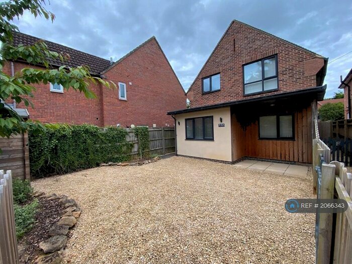 2 Bedroom Maisonette To Rent In Oxford Road, Abingdon, OX14