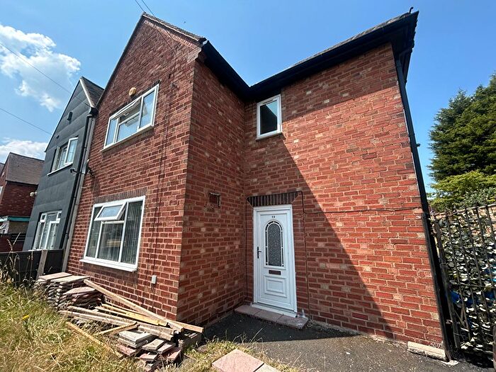 3 Bedroom Property To Rent In Willenhall Road, Bilston, WV14