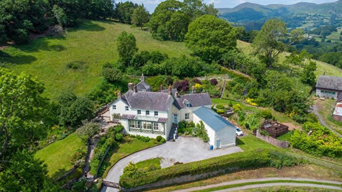 5 Bedroom Country House For Sale In Vivod, Llangollen, LL20