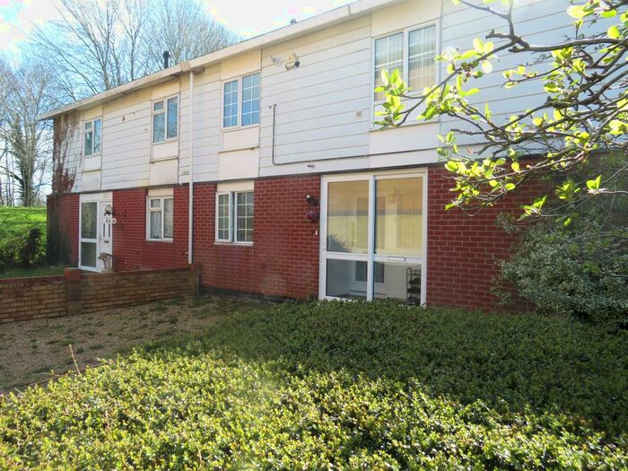 Houses for sale & to rent in RG24 9ET, Abbey Road, Popley West Basingstoke