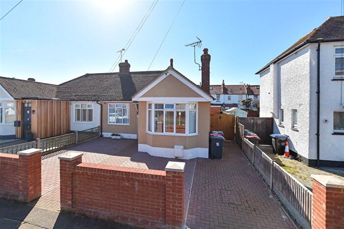 2 Bedroom Semi Detached Bungalow For Sale In Albany Drive, Herne Bay, Kent, CT6