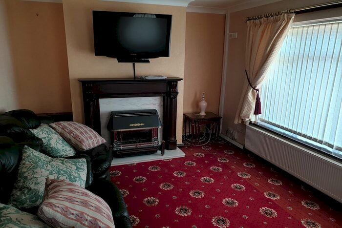 2 Bedroom Semi-Detached House To Rent In Deans Road, Wolverhampton, WV1