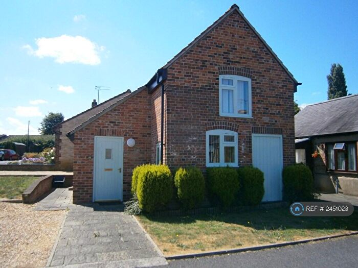 1 Bedroom Detached House To Rent In Vicarage Street, Warminster, BA12