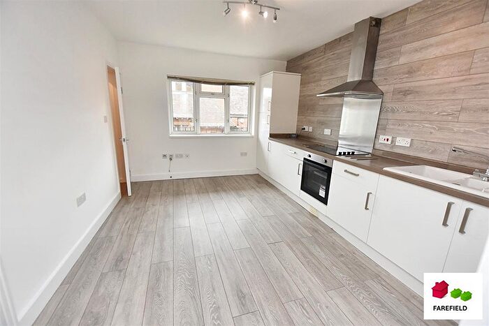 2 Bedroom Flat To Rent In Bromyard Terrace, Worcester St. Johns, Worcester, WR2