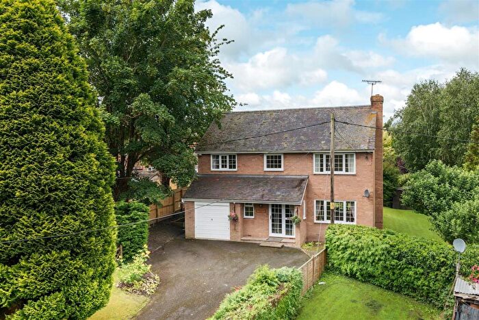 4 Bedroom Detached House For Sale In Bridge Street, Pembridge, HR6