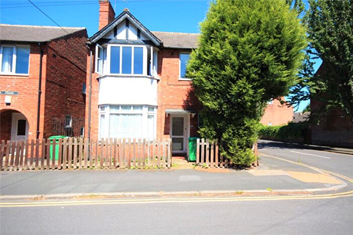 1 Bedroom Apartment To Rent In Lace Street, Dunkirk, Nottingham, NG7