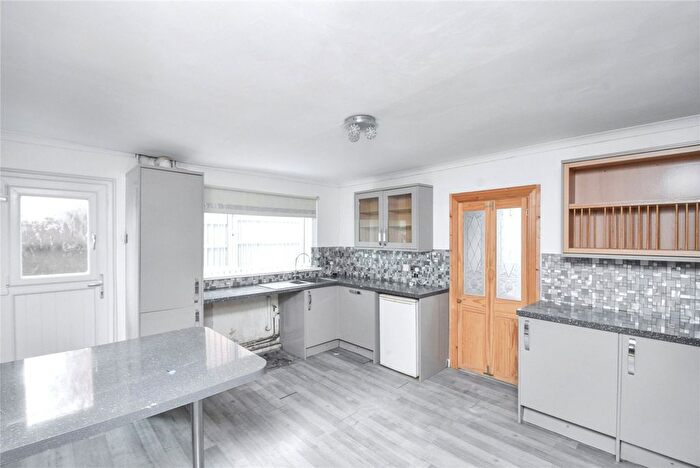 3 Bedroom End Of Terrace House For Sale In Bryn Road, Loughor, Swansea, SA4