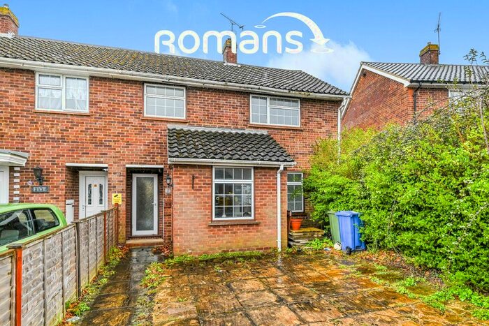 3 Bedroom Terraced House To Rent In Longmoors, Binfield, Bracknell, RG42