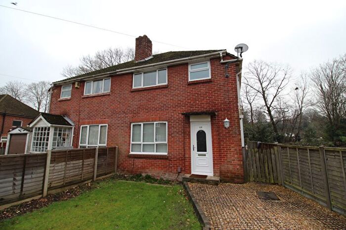 3 Bedroom Semi-Detached House To Rent In Sunningdale Gardens, Bitterne, SO18