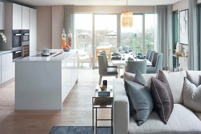 2 Bedroom Apartment To Rent In Boyd House, Kidderpore Avenue, NW3