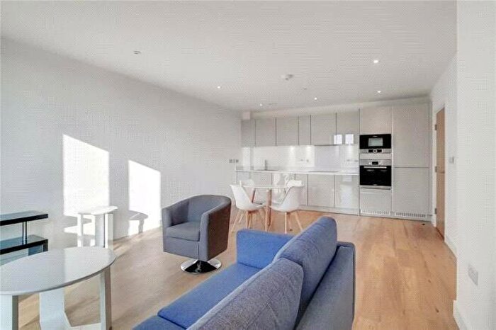 2 Bedroom Apartment To Rent In Station Road, London, SE13