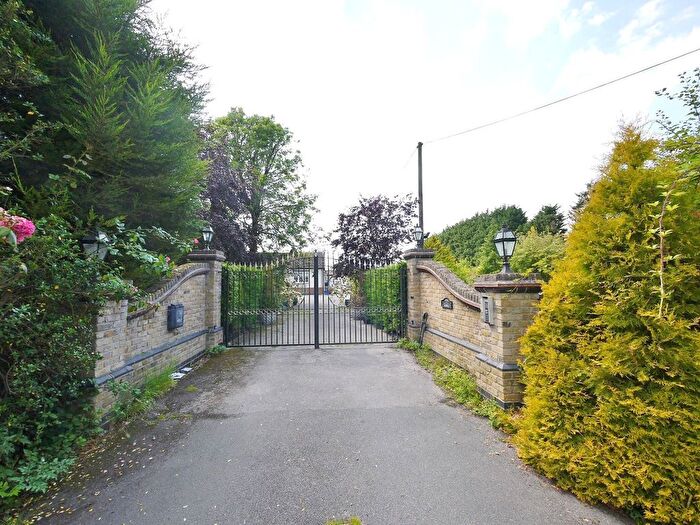 3 Bedroom Bungalow To Rent In Chivers Road, Stondon Massey, Essex, CM15