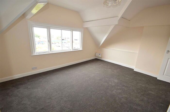 1 Bedroom Flat For Sale In High Street, Amblecote, Stourbridge, DY8