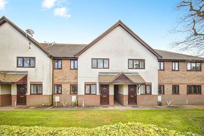 2 Bedroom Cluster House For Sale In Tollgate Court, Stanway, Colchester, CO3