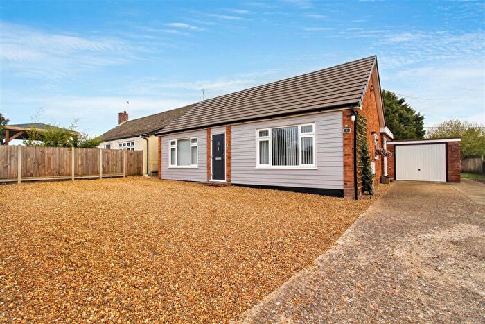 3 Bedroom Detached Bungalow For Sale In Cromer Road, Hevingham, NR10