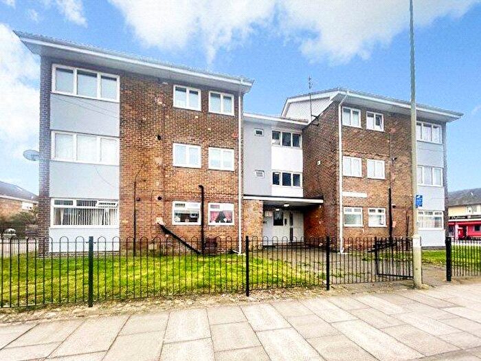 2 Bedroom Flat To Rent In Gainsborough Avenue, South Shields, Tyne And Wear, NE34