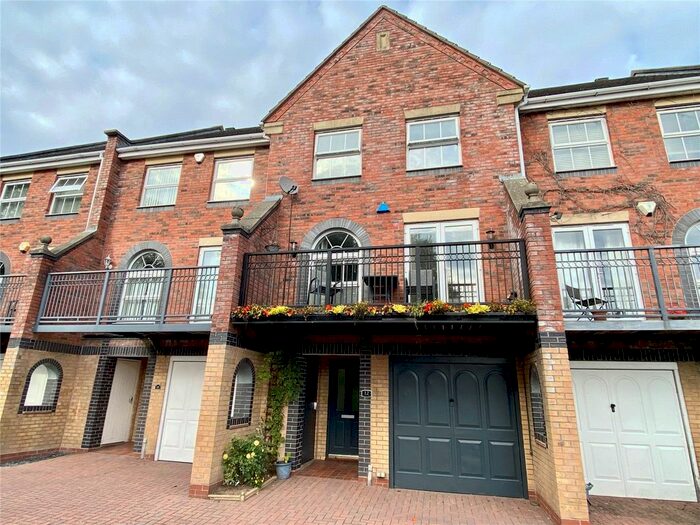 Houses for sale & to rent in TF2 9EP, Freeston Avenue, St Telford