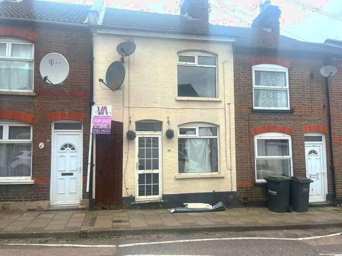 2 Bedroom Terraced House To Rent In Ashton Road, Luton, LU1