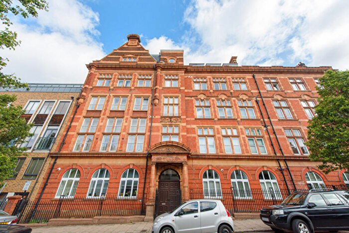 1 Bedroom Flat For Sale In Glengall Road, Queen's Park, London, NW6