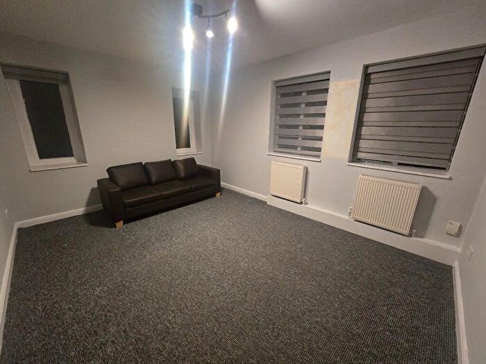 1 Bedroom Flat To Rent In Litchfield Way, London, NW11