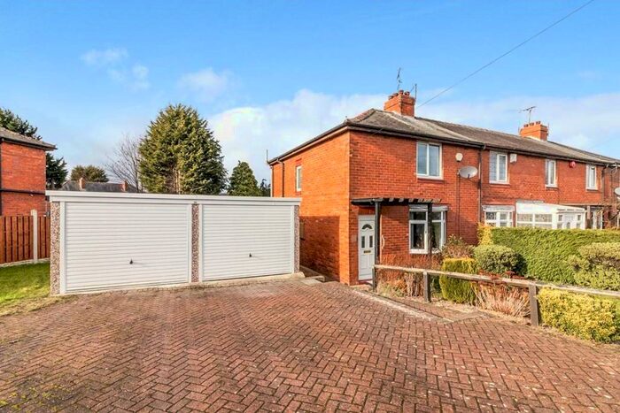 3 Bedroom End Of Terrace House To Rent In Jeffcock Road, High Green, Sheffield, South Yorkshire, S35